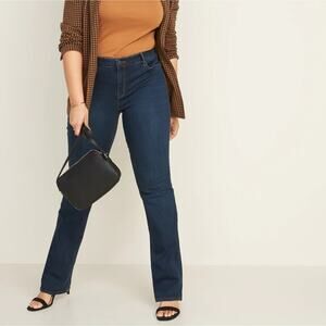 Old navy Mid rise Kicker Boot-Cut dark wash 18